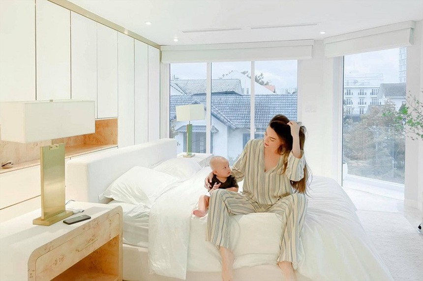 Tổ ấm của Hồ Ngọc Hà: Biệt thự 30 tỷ có an ninh nghiêm ngặt ngay tại TP. HCM - Ảnh 10.