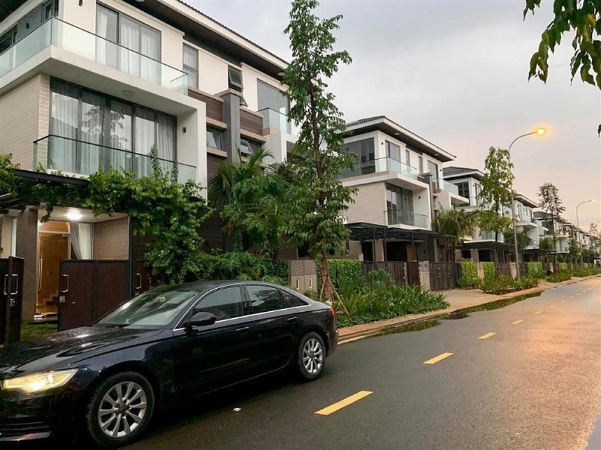 Tổ ấm của Hồ Ngọc Hà: Biệt thự 30 tỷ có an ninh nghiêm ngặt ngay tại TP. HCM - Ảnh 2.