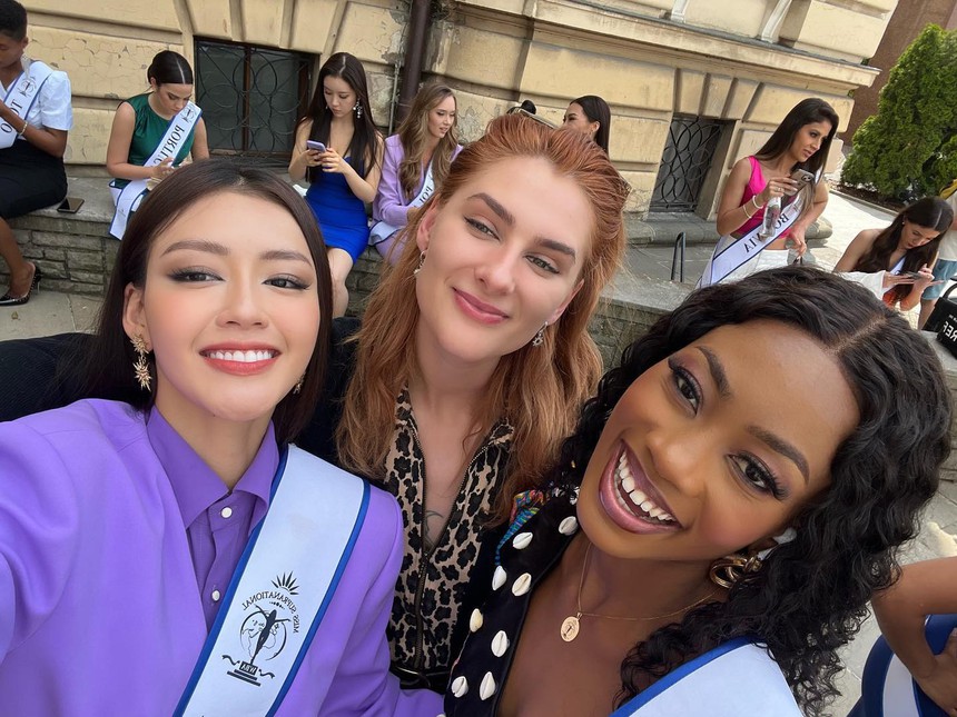 Nhan sắc sáng bừng của Đặng Thanh Ngân giữa dàn thí sinh Miss Supranational 2023 - Ảnh 4. Nhan sắc sáng bừng của Đặng Thanh Ngân giữa dàn thí sinh Miss Supranational 2023 - Ảnh 4.