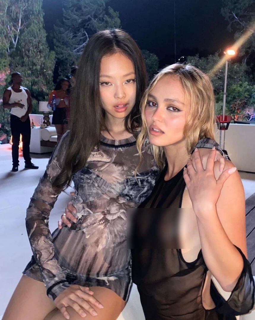 Vụ rò rỉ ảnh phản cảm của Jennie Blackpink: Khiến công chúng nghi ngờ về đạo đức nghệ sĩ - Ảnh 1.