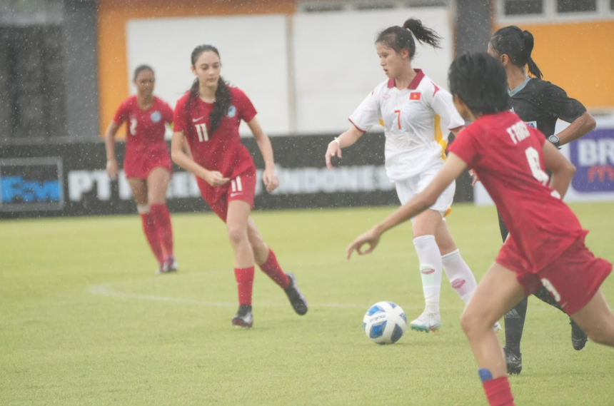 Hot girl Bảo Trâm lập công, U19 nữ Việt Nam đại thắng '5 sao' ngày ra quân U19 nữ Đông Nam Á - Ảnh 1.