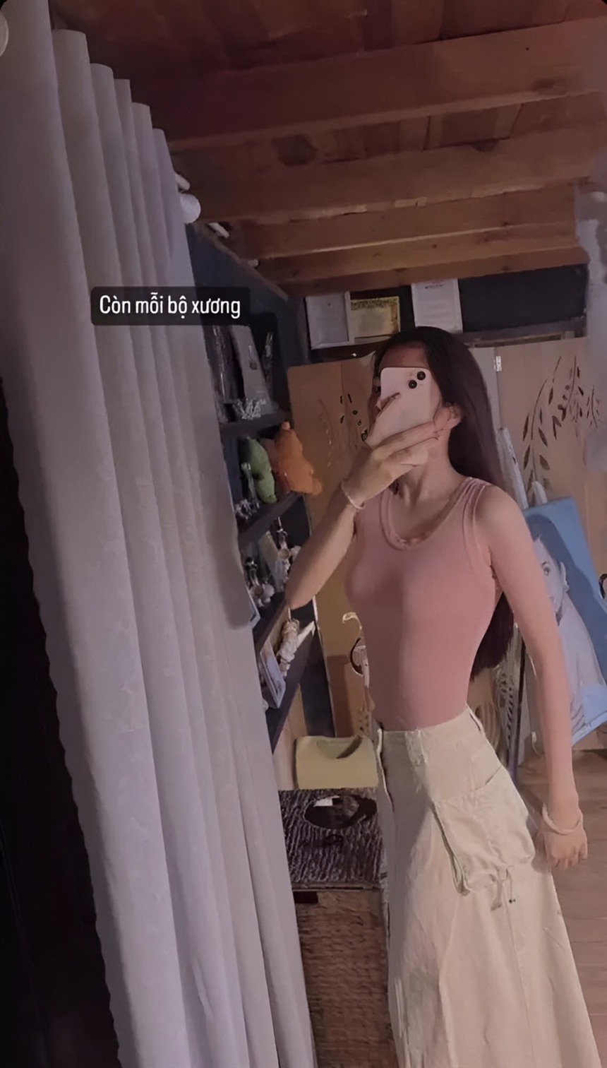 Sao Việt 7/7: Nam Em đăng hình gầy 'trơ xương', Thanh Sơn - Khả Ngân tung ảnh khiến khán giả tò mò  - Ảnh 1.