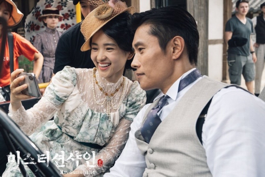Tài tử Lee Byung Hun vực dậy sự nghiệp sau scandal ngoại tình nhờ 'Squid Game' - Ảnh 17. Tài tử Lee Byung Hun vực dậy sự nghiệp sau scandal ngoại tình nhờ 'Squid Game' - Ảnh 17.