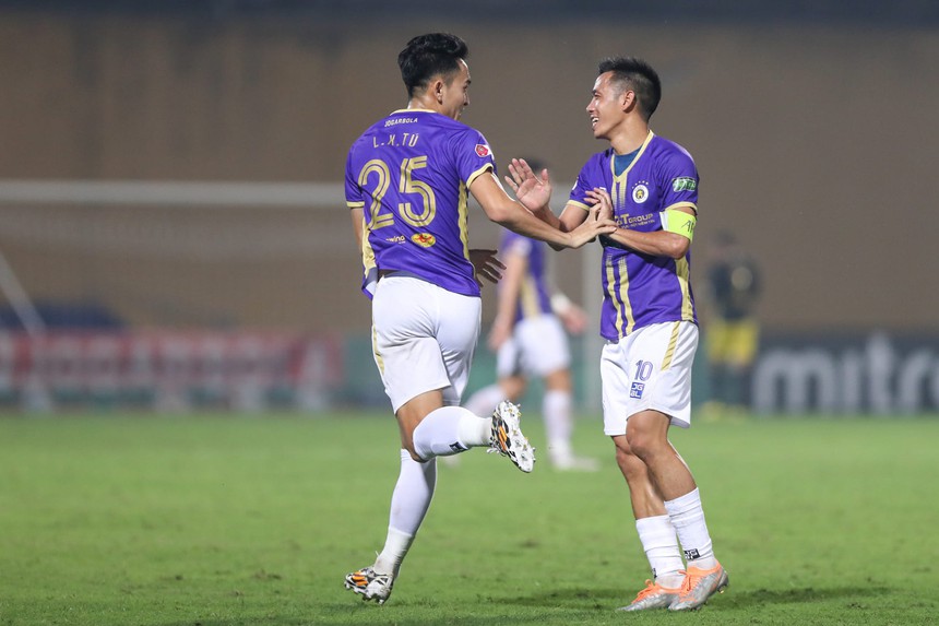 Văn Quyết chưa thể trở lại ‘cứu’ Hà Nội FC - Ảnh 2.