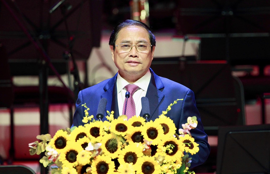 Hà Nội khánh thành Nhà hát Hồ Gươm: Ứng dụng công nghệ tân tiến hàng đầu thế giới - Ảnh 2. Hà Nội khánh thành Nhà hát Hồ Gươm: Ứng dụng công nghệ tân tiến hàng đầu thế giới - Ảnh 2.