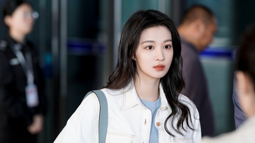 'Tiểu Lưu Diệc Phi' Vương Sở Nhiên dính loạt ồn ào sau khi phim thất bại - Ảnh 2. 'Tiểu Lưu Diệc Phi' Vương Sở Nhiên dính loạt ồn ào sau khi phim thất bại - Ảnh 2.