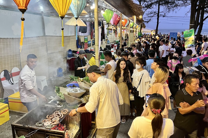 Thúc đẩy du lịch ẩm thực trở thành sản phẩm chiến lược quốc gia - Ảnh 2. Thúc đẩy du lịch ẩm thực trở thành sản phẩm chiến lược quốc gia - Ảnh 2.