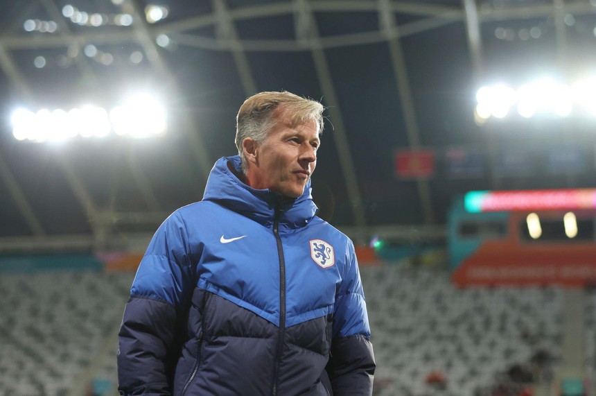 Bóng đá Việt Nam 1/8: Thủ môn thay thế Kim Thanh cao điểm nhất tuyển nữ Việt Nam - Ảnh 6.