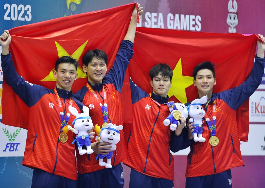 Kình ngư Kim Sơn: Từ HCV SEA Games 32 tới nhân vật gây 'bão mạng' khi đáp trả Hoa hậu Ý Nhi - Ảnh 2.