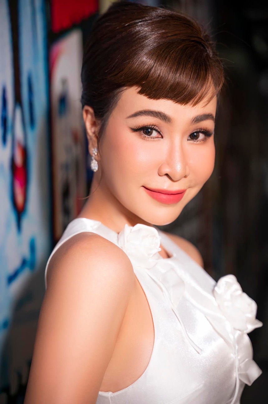 Uyên Linh giải thích về phát ngôn gây tranh cãi: 'Bông đùa một câu cho nhẹ nhõm...' - Ảnh 5.