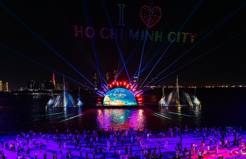 Tổng đạo diễn Lê Hải Yến: "Thành công của "Dòng sông kể chuyện" nhờ sự đồng lòng" - Ảnh 4.