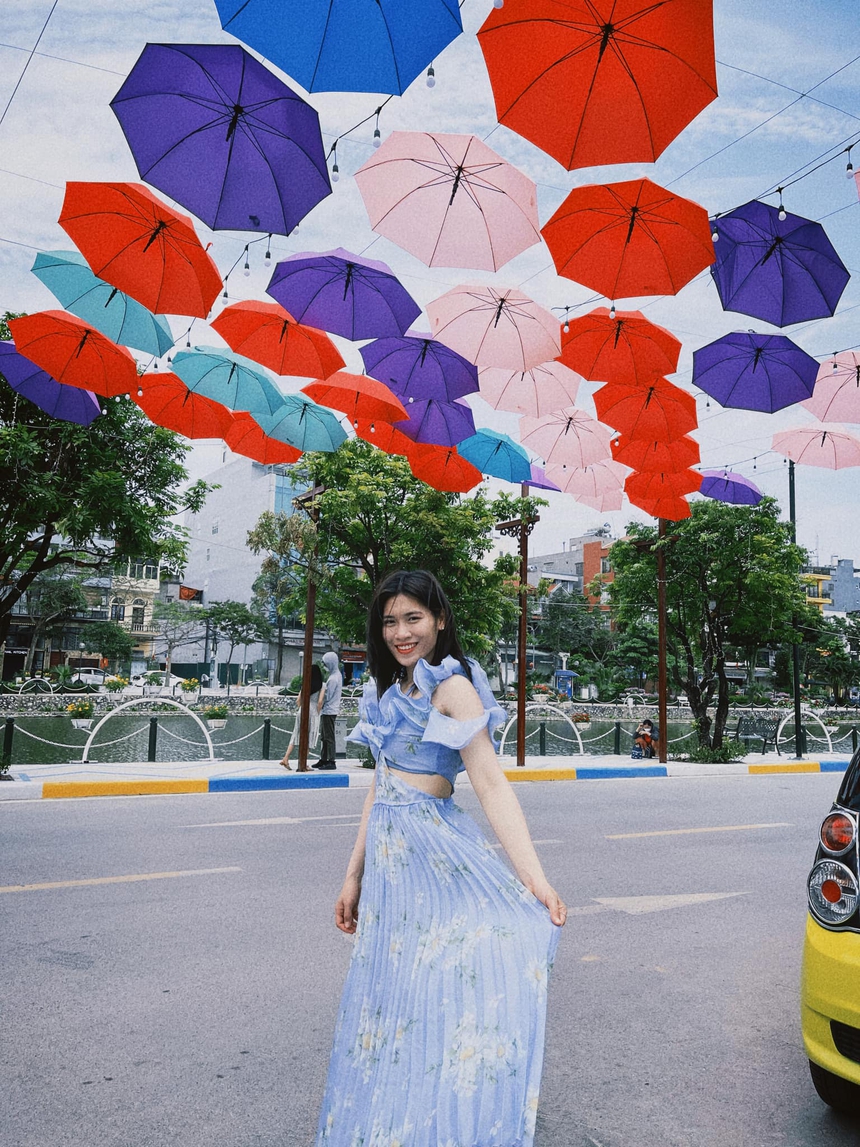 Nhan sắc 3 tân binh thế hệ 2K vừa được triệu tập lên ĐT nữ Việt Nam chuẩn bị cho ASIAD 19 - Ảnh 7. Nhan sắc 3 tân binh thế hệ 2K vừa được triệu tập lên ĐT nữ Việt Nam chuẩn bị cho ASIAD 19 - Ảnh 7.