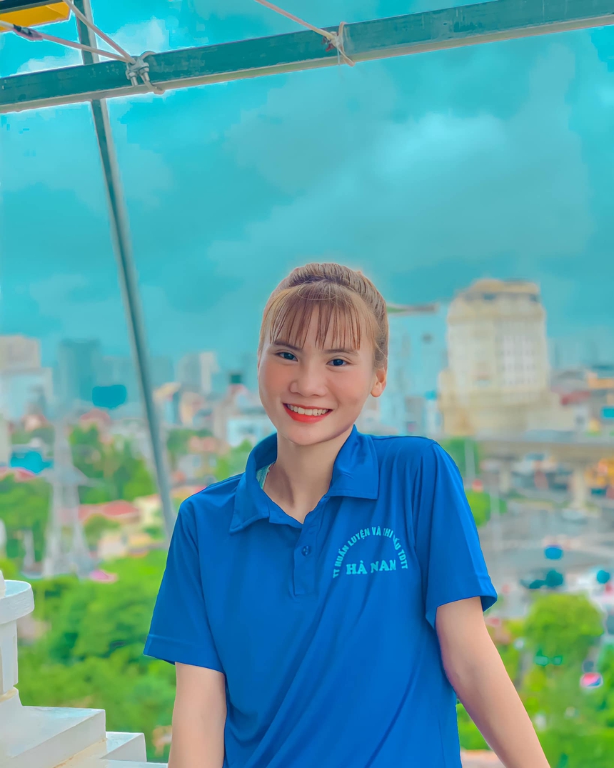 Nhan sắc 3 tân binh thế hệ 2K vừa được triệu tập lên ĐT nữ Việt Nam chuẩn bị cho ASIAD 19 - Ảnh 3. Nhan sắc 3 tân binh thế hệ 2K vừa được triệu tập lên ĐT nữ Việt Nam chuẩn bị cho ASIAD 19 - Ảnh 3.