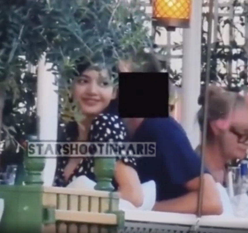 Lisa Blackpink thả ảnh du lịch trời Tây siêu nóng bỏng - Ảnh 6. Lisa Blackpink thả ảnh du lịch trời Tây siêu nóng bỏng - Ảnh 6.