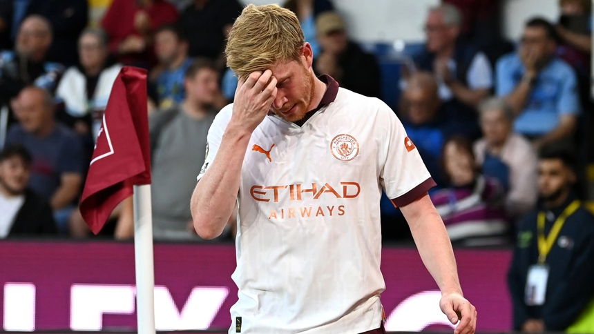 De Bruyne chấn thương, Man City tưởng lành hóa dữ ngày khai màn Ngoại hạng Anh - Ảnh 3.