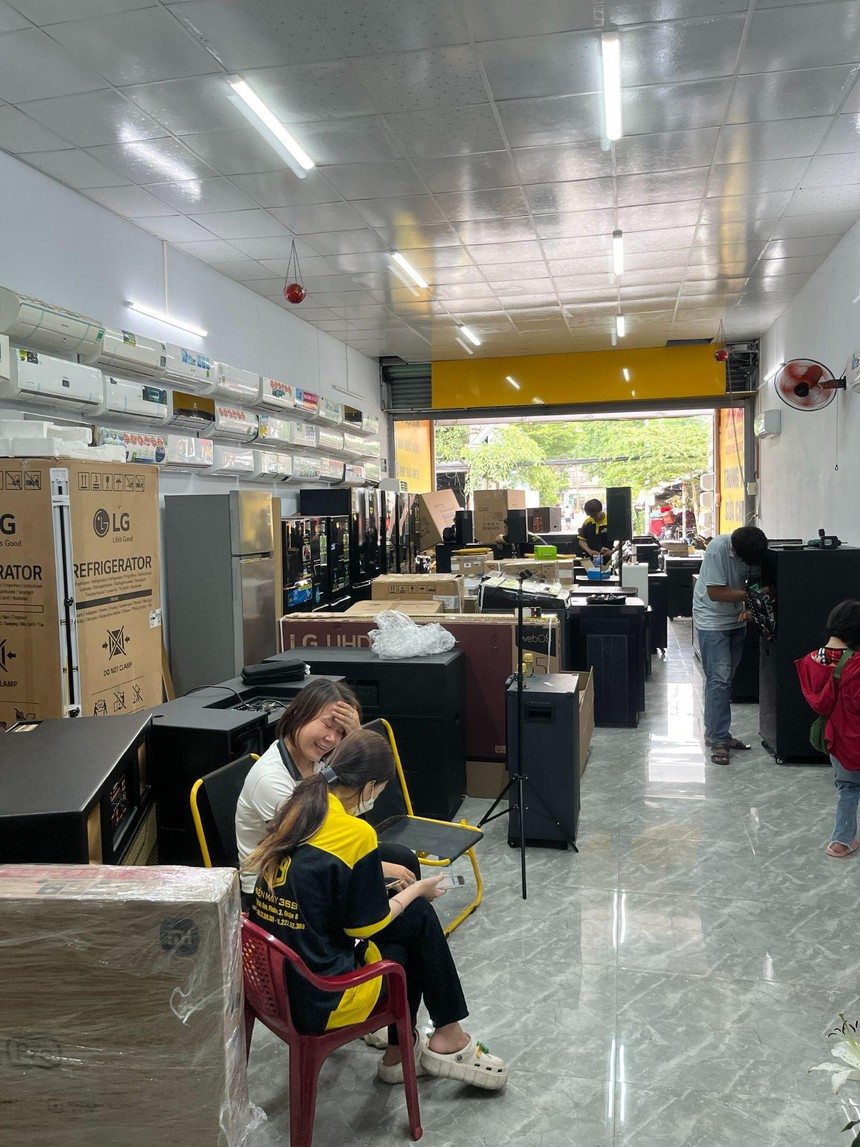 Cùng Điện máy 369 đưa Loa Kéo lên "Một Đỉnh Cao" mới - Ảnh 2.