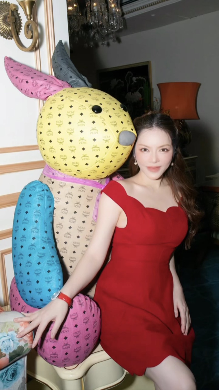 Sao Việt 11/8: Minh Hằng khoe bụng bầu trước khi 'nằm ổ', Quỳnh Lương rộ tin đồn 'rạn nứt' với bạn trai - Ảnh 4.