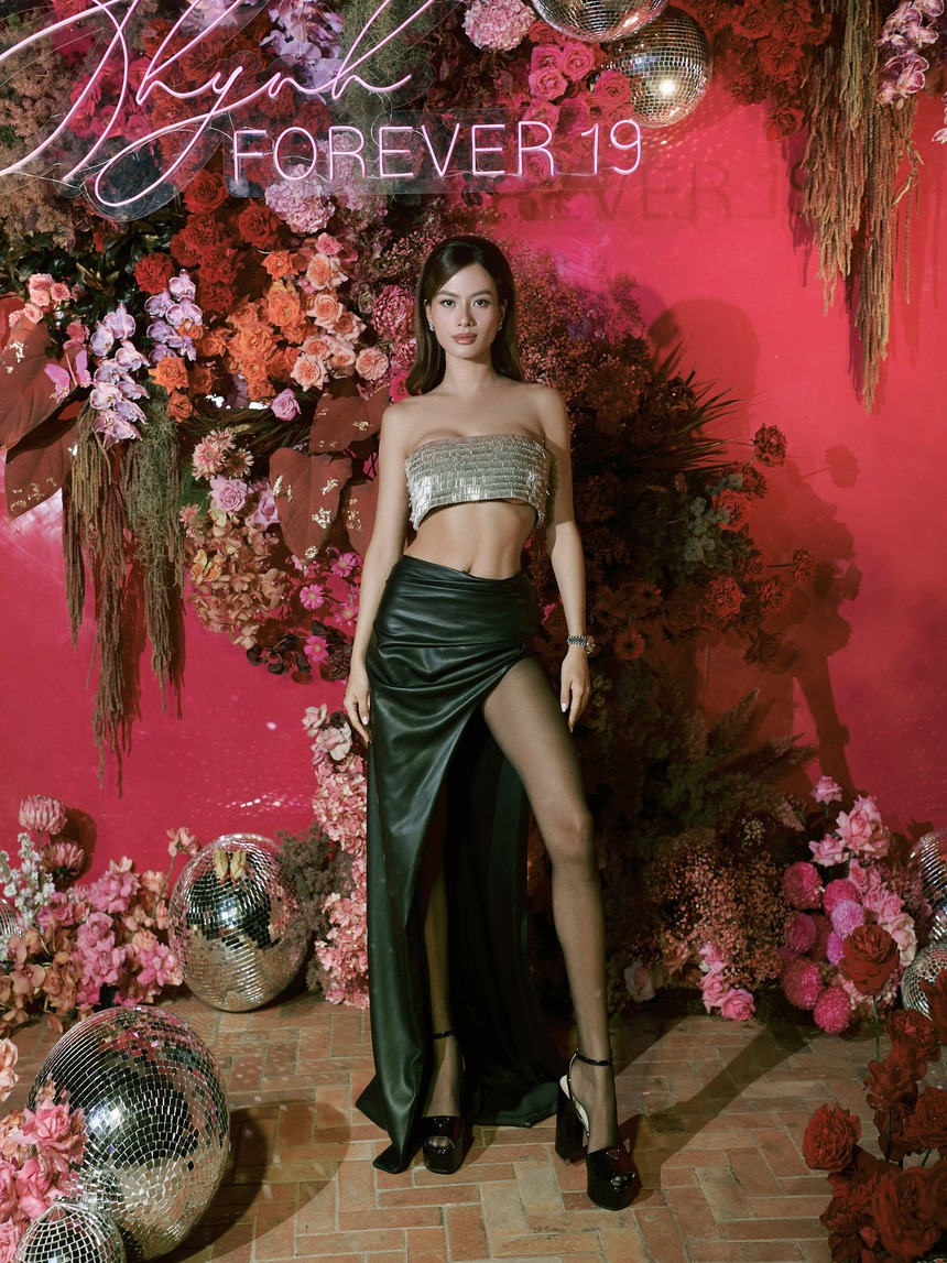 Vừa ra mắt thương hiệu thời trang cá nhân, Võ Hoàng Yến đã dính nghi vấn đạo nhái - Ảnh 3.