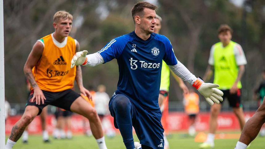 Mua thủ môn xịn, nhưng MU vẫn đau đầu với bài toán 'người gác đền' - Ảnh 2.