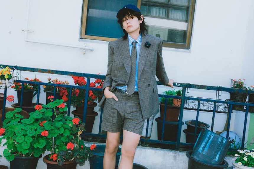 'Lịm tim' ngắm V BTS trong 20 bức ảnh ý tưởng mới cho album solo 'Layover' - Ảnh 5.