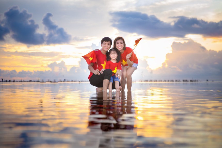 Vượt "kiếp nạn" đi biển vô cực săn bình minh: Cực nhưng thành quả xứng đáng - Ảnh 12. Vượt "kiếp nạn" đi biển vô cực săn bình minh: Cực nhưng thành quả xứng đáng - Ảnh 12.