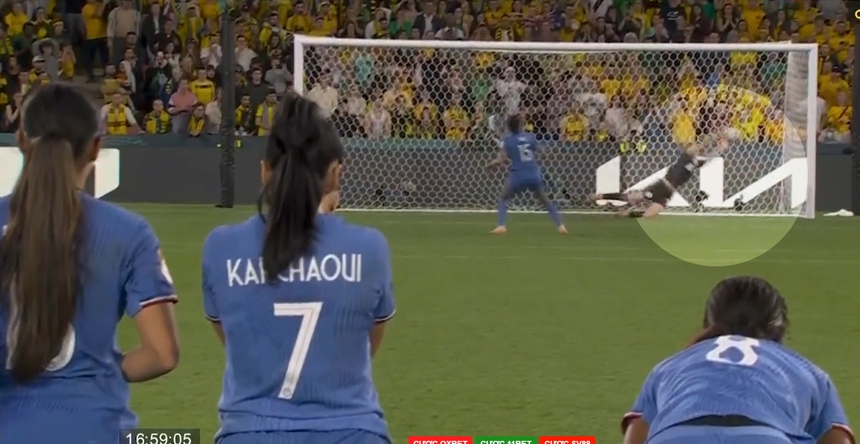 Bỏ lỡ cơ hội cực khó tin, tuyển Pháp ngậm ngùi rời World Cup nữ 2023 sau màn luân lưu nghẹt thở - Ảnh 3. Bỏ lỡ cơ hội cực khó tin, tuyển Pháp ngậm ngùi rời World Cup nữ 2023 sau màn luân lưu nghẹt thở - Ảnh 3.