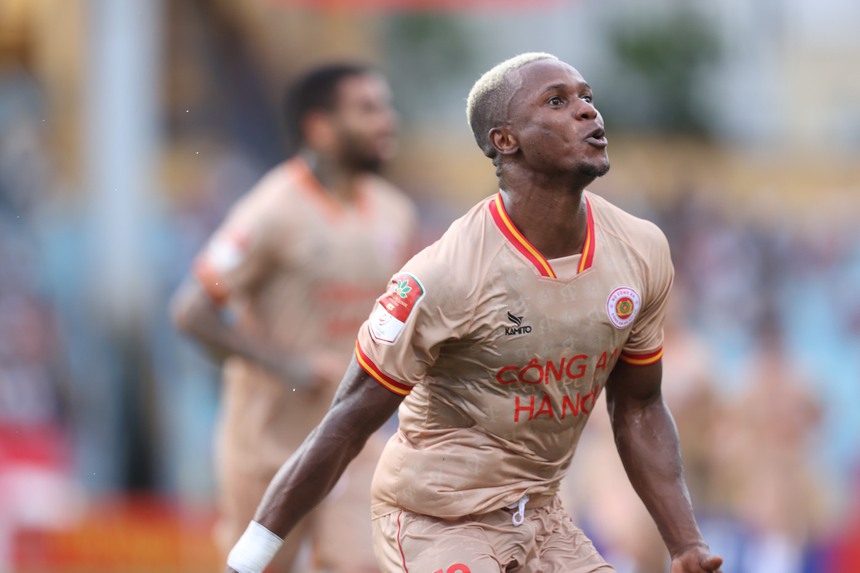 'CAHN gọi, CLB Hà Nội trả lời' khiến cuộc đua vô địch V-League chưa chấm dứt - Ảnh 2.