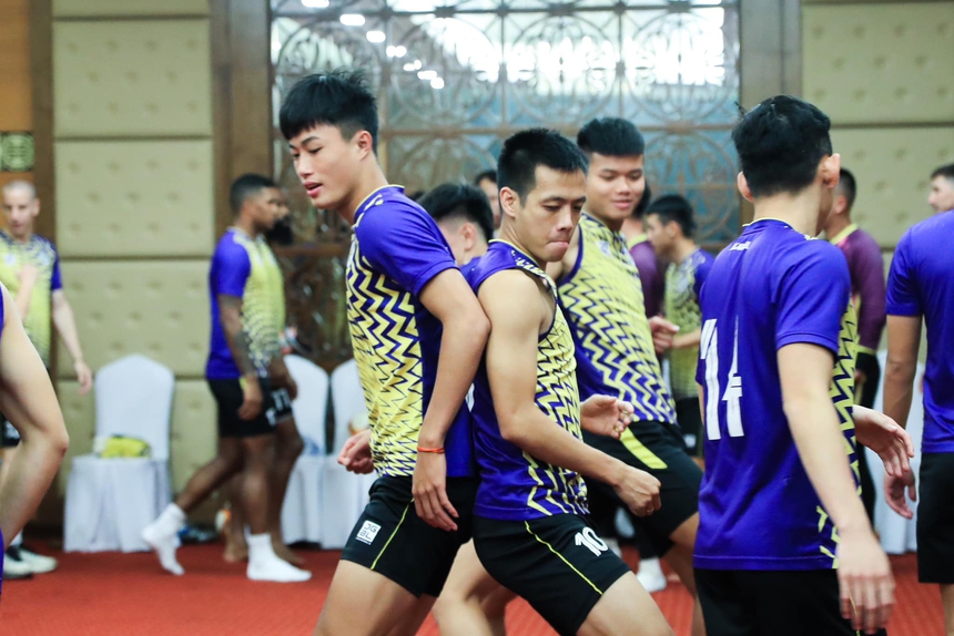 Bóng đá Việt Nam 12/8: Tiến Linh có hành động lạ sau trận gặp CLB TP.HCM - Ảnh 6. Bóng đá Việt Nam 12/8: Tiến Linh có hành động lạ sau trận gặp CLB TP.HCM - Ảnh 6.