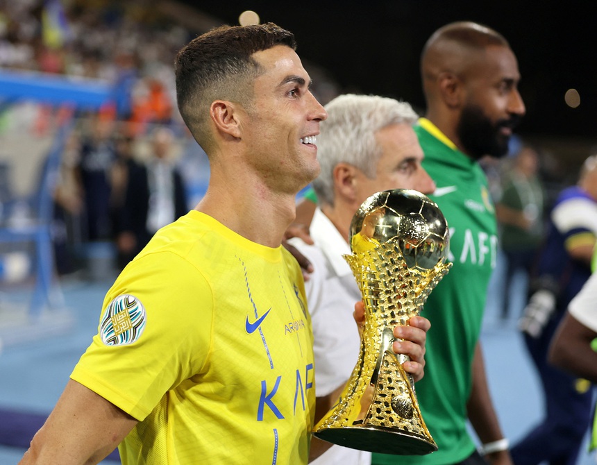 Ronaldo rực sáng, Al Nassr vô địch Arab Club Champions Cup cực ngoạn mục - Ảnh 3. Ronaldo rực sáng, Al Nassr vô địch Arab Club Champions Cup cực ngoạn mục - Ảnh 3.