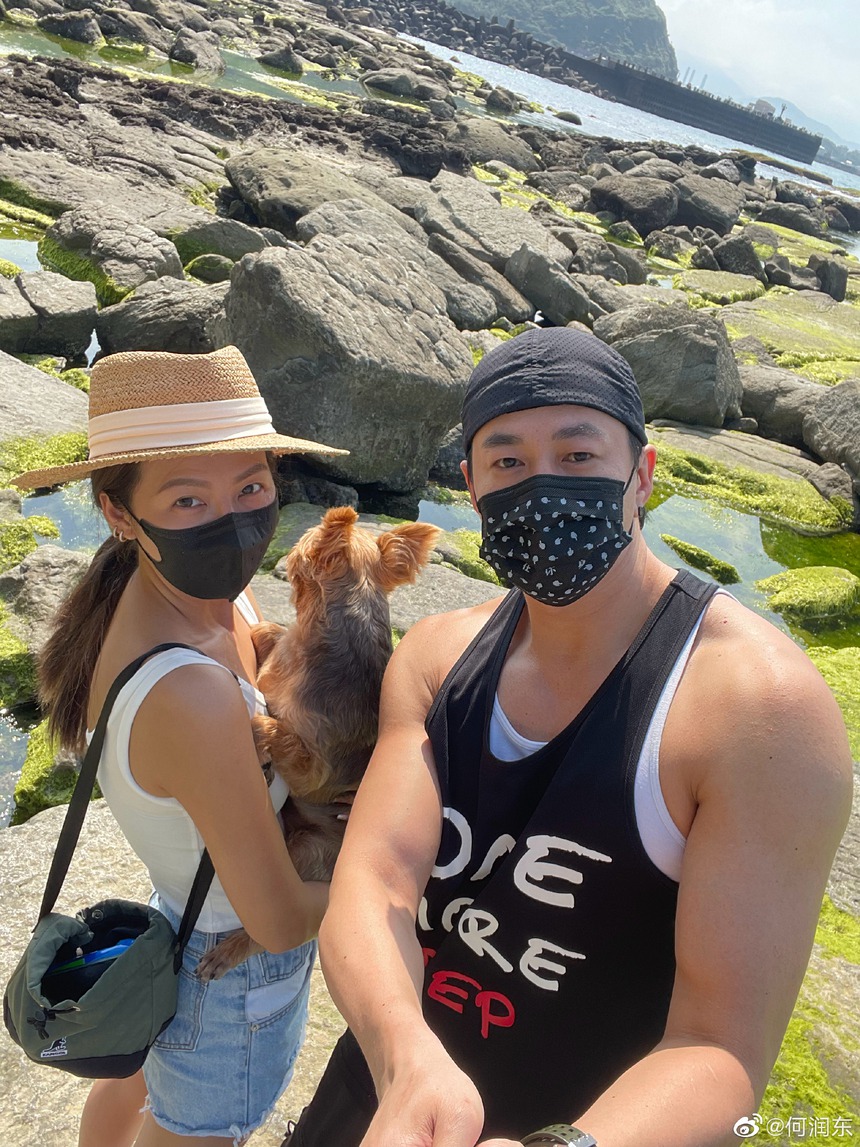 Vì sao 'Lương Sơn Bá' Hà Nhuận Đông và vợ kết hôn 7 năm mới sống chung? - Ảnh 3.