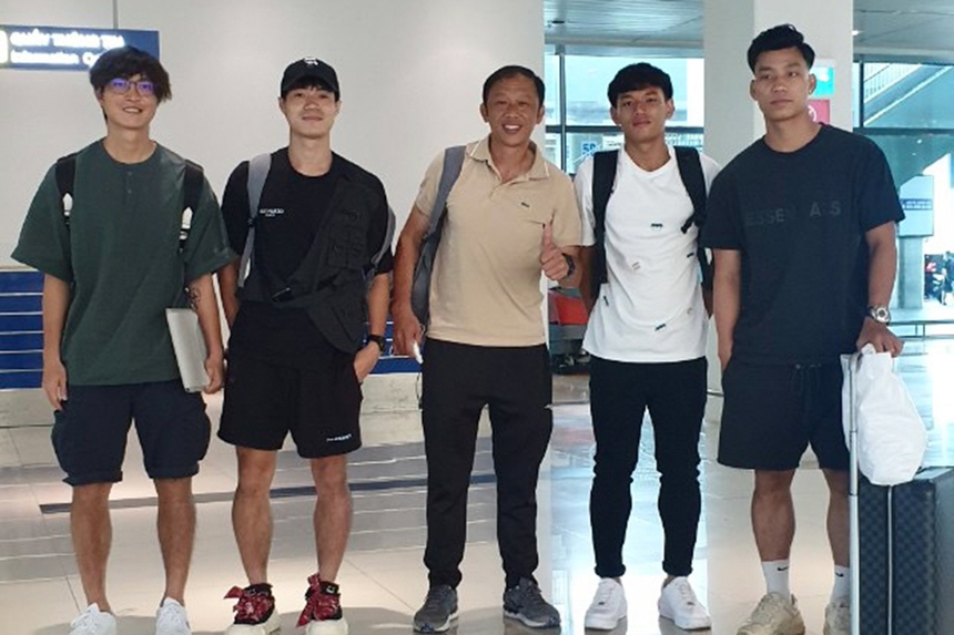 HLV Dương Minh Ninh: Công thần của HAGL, gắn bó hơn 2 thập kỷ, từng góp công đào tạo lứa Công Phượng, Xuân Trường - Ảnh 3.