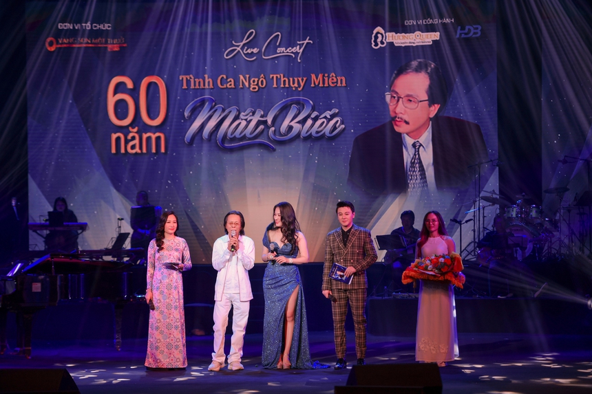 Nhiều dư vị cảm xúc trong live concert 'Mắt biếc' kỷ niệm 60 năm tình ca Ngô Thuỵ Miên - Ảnh 1.
