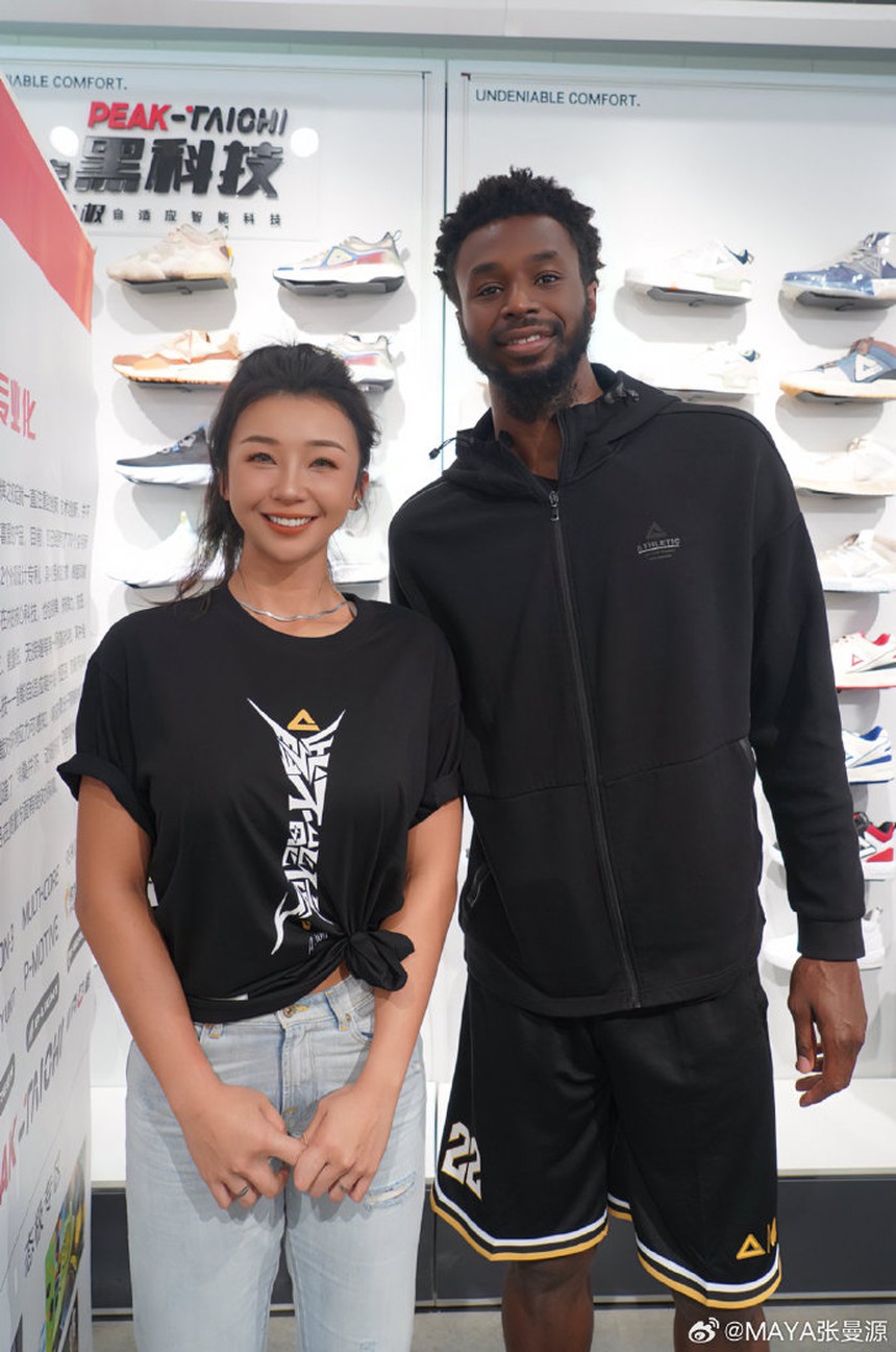 Profile nữ MC thể thao cao 1m8, được mệnh danh mỹ nhân đẹp nhất Châu Á - Ảnh 7. Profile nữ MC thể thao cao 1m8, được mệnh danh mỹ nhân đẹp nhất Châu Á - Ảnh 7.