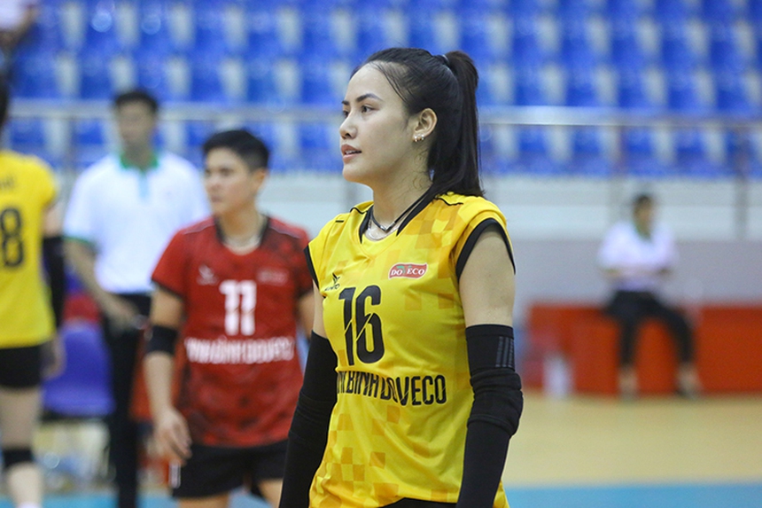 Đinh Thị Thúy: Ngôi sao có sự nghiệp lận đận nhất bóng chuyền nữ Việt Nam - Ảnh 2.