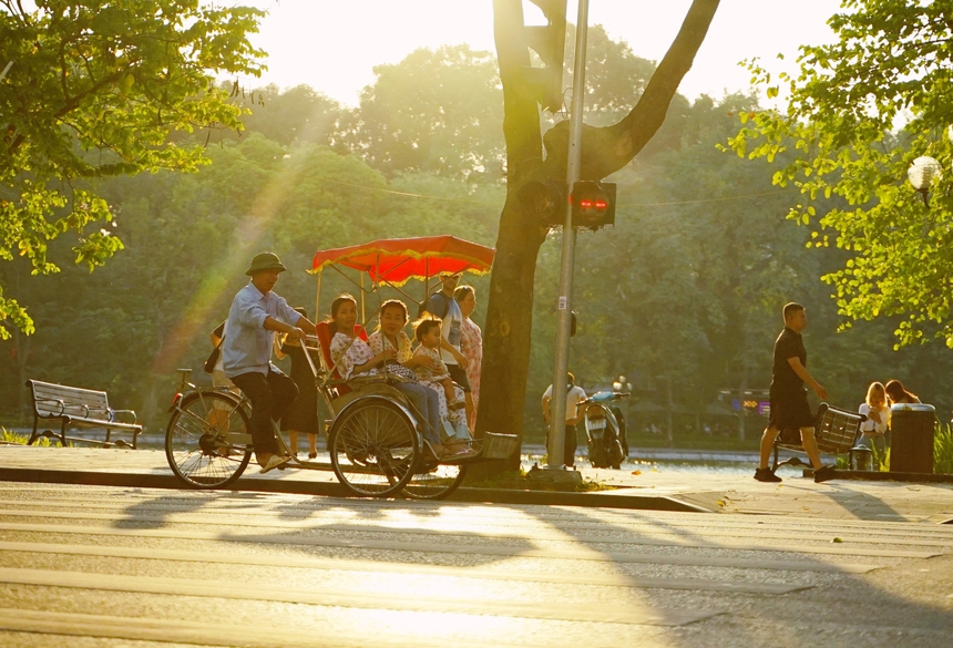 Chính sách thị thực mới - Cú hích lớn cho mùa cao điểm du lịch cuối năm - Ảnh 1.