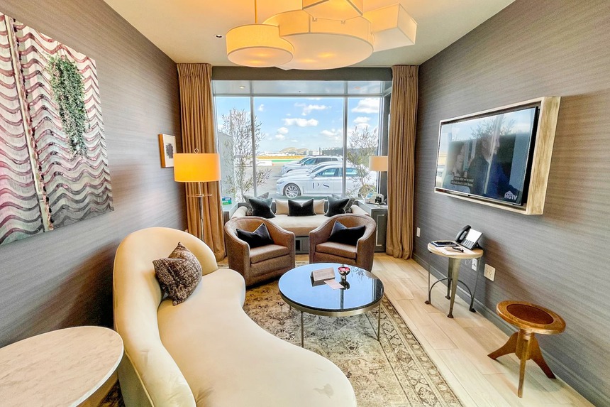 Khám phá khu vực phòng chờ VIP sân bay: Lisa Blackpink và con trai tỷ phú bí mật hẹn hò - Ảnh 4. Khám phá khu vực phòng chờ VIP sân bay: Lisa Blackpink và con trai tỷ phú bí mật hẹn hò - Ảnh 4.