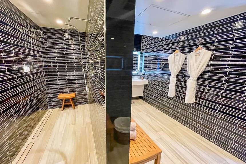 Khám phá khu vực phòng chờ VIP sân bay: Lisa Blackpink và con trai tỷ phú bí mật hẹn hò - Ảnh 7. Khám phá khu vực phòng chờ VIP sân bay: Lisa Blackpink và con trai tỷ phú bí mật hẹn hò - Ảnh 7.