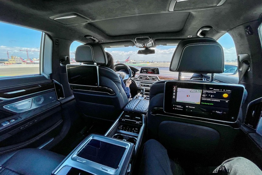 Khám phá khu vực phòng chờ VIP sân bay: Lisa Blackpink và con trai tỷ phú bí mật hẹn hò - Ảnh 10. Khám phá khu vực phòng chờ VIP sân bay: Lisa Blackpink và con trai tỷ phú bí mật hẹn hò - Ảnh 10.