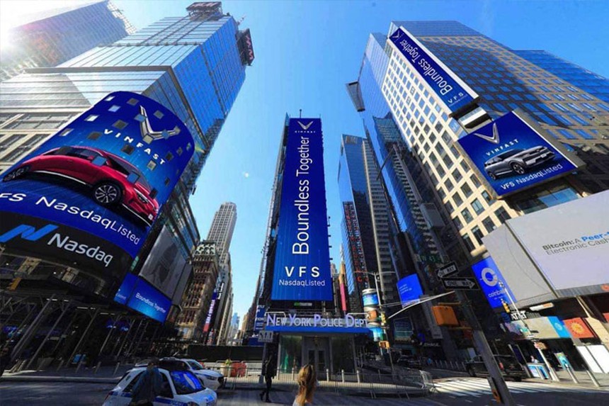 2 mẫu xe lọt Top bán chạy, VinFast chính thức lên sàn chứng khoán Mỹ - Ảnh 1.