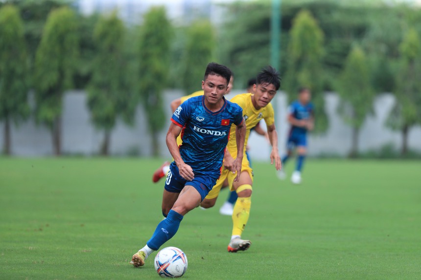 HLV Troussier kỳ vọng gì từ U23 Đông Nam Á 2023? - Ảnh 1.