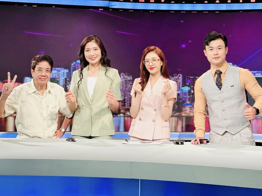 Hoa khôi bóng chuyền Phạm Thị Yến khoe nhan sắc đằm thắm đến ngỡ ngàng ở tuổi U40 - Ảnh 2. Hoa khôi bóng chuyền Phạm Thị Yến khoe nhan sắc đằm thắm đến ngỡ ngàng ở tuổi U40 - Ảnh 2.