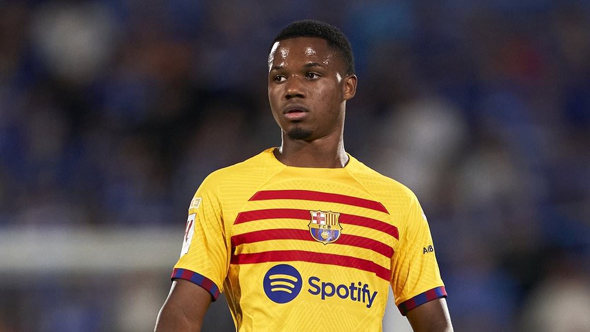 Tin nóng thể thao tối 17/8: Trò cũ muốn tái ngộ Ten Hag, MU lập tức liên hệ - Ảnh 3.