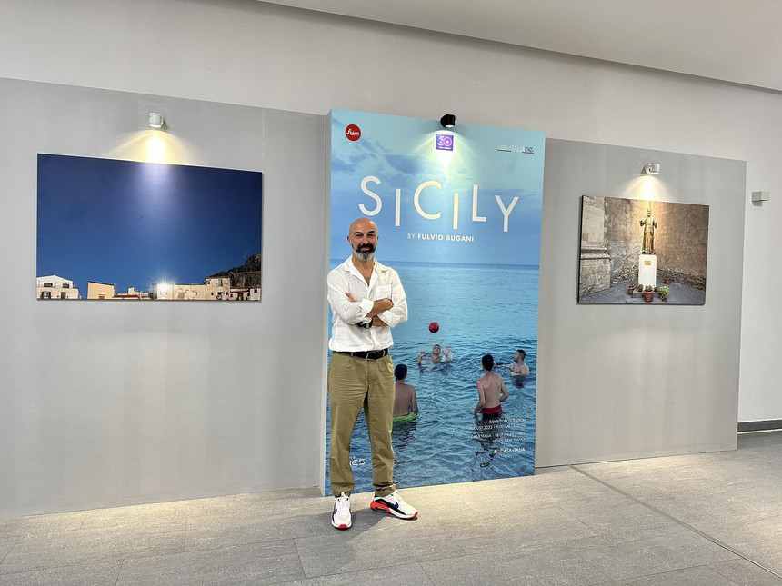 Nhiếp ảnh gia Fulvio Bugani: Kể những câu chuyện đời sống bình dị qua ống kính - Ảnh 1. Nhiếp ảnh gia Fulvio Bugani: Kể những câu chuyện đời sống bình dị qua ống kính - Ảnh 1.