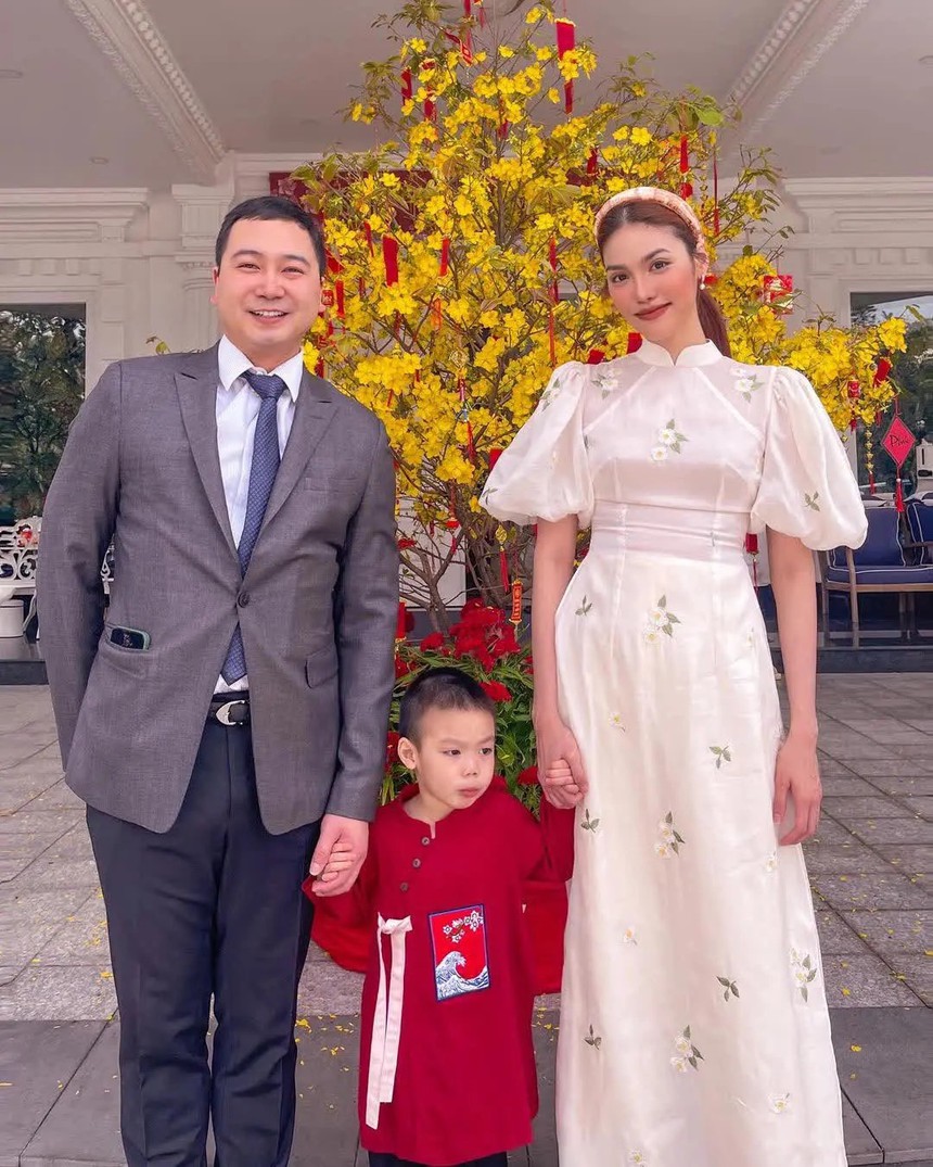 Lan Khuê - 'chị đại' The New Mentor: Sở hữu loạt thành tích 'khủng' cùng cuộc sống hôn nhân đáng mơ ước - Ảnh 8.