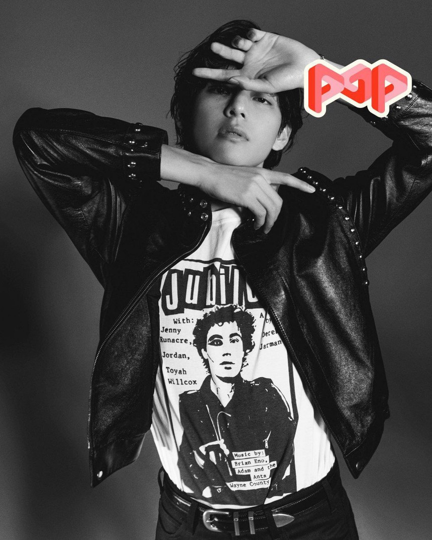 V BTS là nam ca sĩ solo thứ 2 sau Elton John lên bìa tạp chí 'POP' của Anh - Ảnh 4.