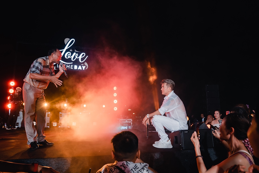 Đàm Vĩnh Hưng khẳng định: Giọng hát Hưng là đồ xịn 100% - Ảnh 4. Đàm Vĩnh Hưng khẳng định: Giọng hát Hưng là đồ xịn 100% - Ảnh 4.