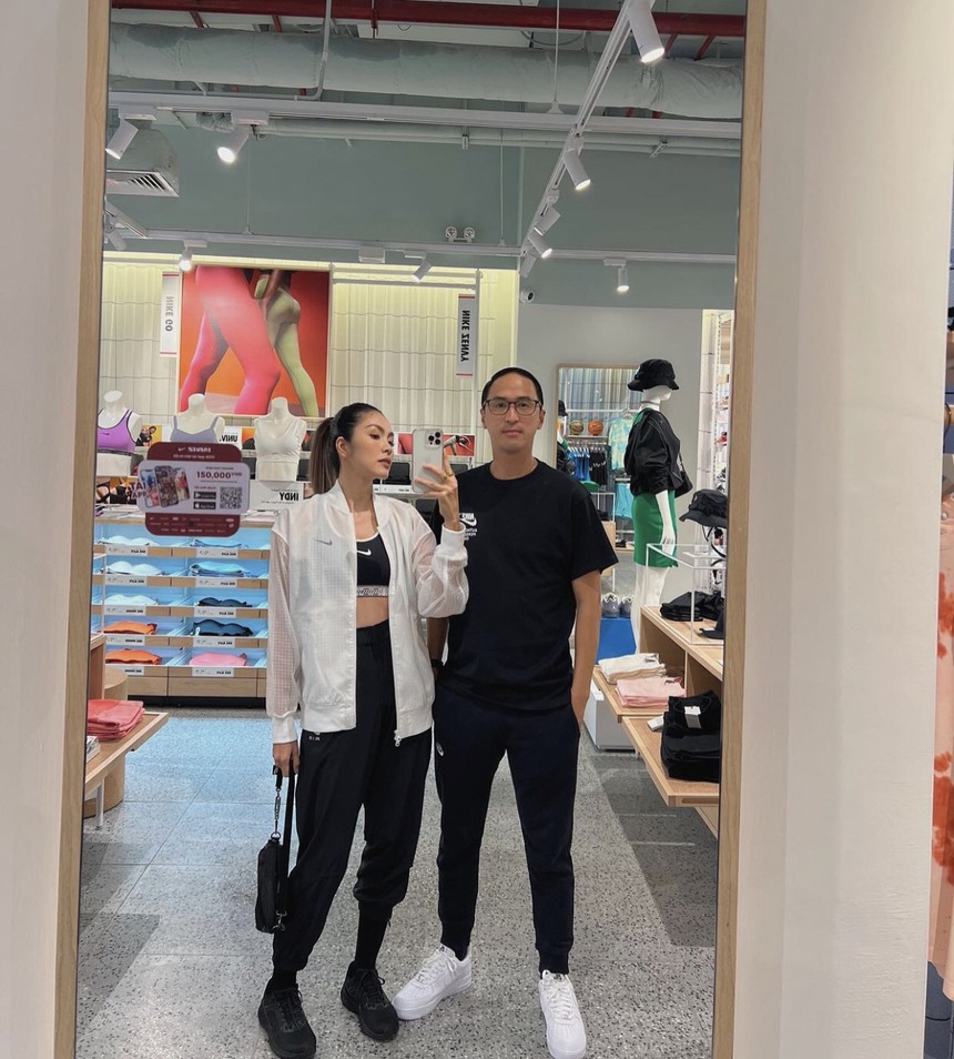 Dàn sao 'Bỗng dưng muốn khóc' sau 15 năm: Người độc thân vui tính, người rời showbiz theo chồng định cư - Ảnh 5.