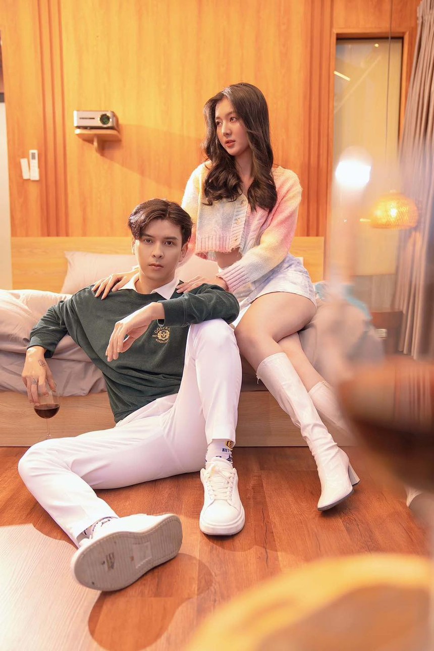 Hồ Quang Hiếu ngồi xuồng đi hỏi vợ, gây xúc động với 6 lời hứa hôn nhân - Ảnh 8.