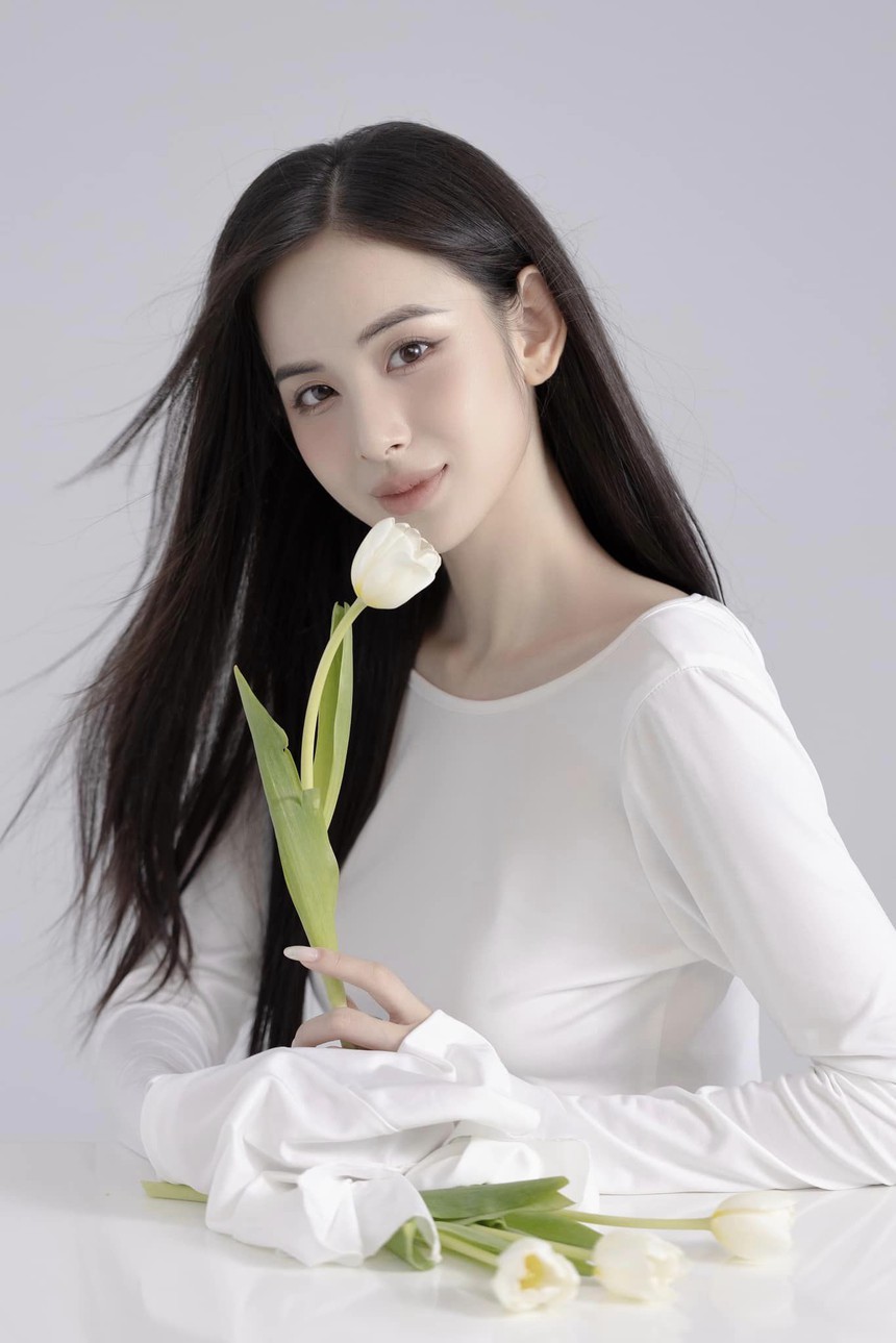 Hương Liên - Tuấn Ngọc hẹn hò: Huấn luyện viên đối đầu thành "sui gia" - Ảnh 5. Hương Liên - Tuấn Ngọc hẹn hò: Huấn luyện viên đối đầu thành "sui gia" - Ảnh 5.