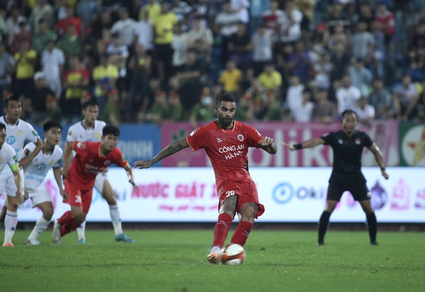 Nam Định giúp Quang Hải thở phào cùng Công An Hà Nội - Ảnh 6.